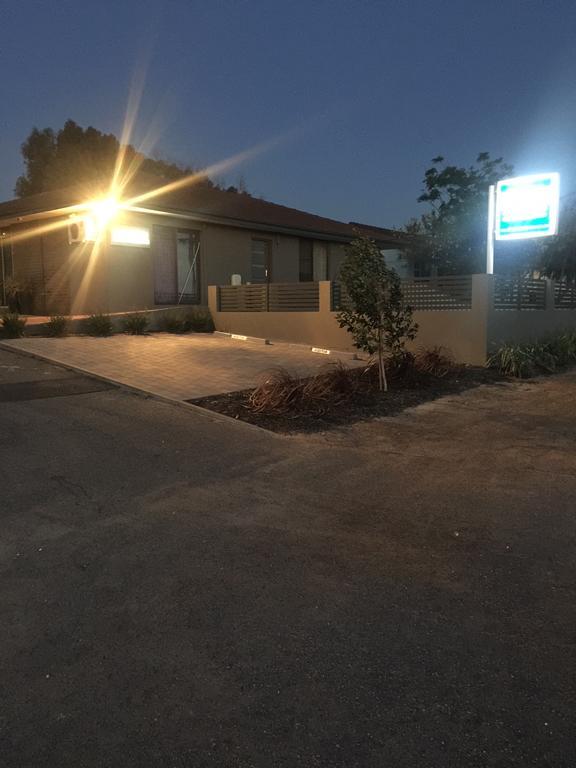 גרלדטון Intown Apartments מראה חיצוני תמונה