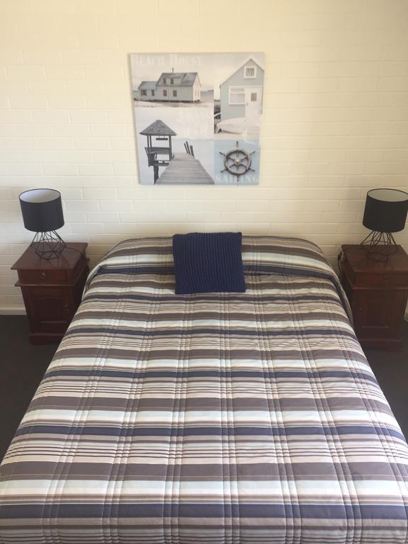 גרלדטון Intown Apartments מראה חיצוני תמונה