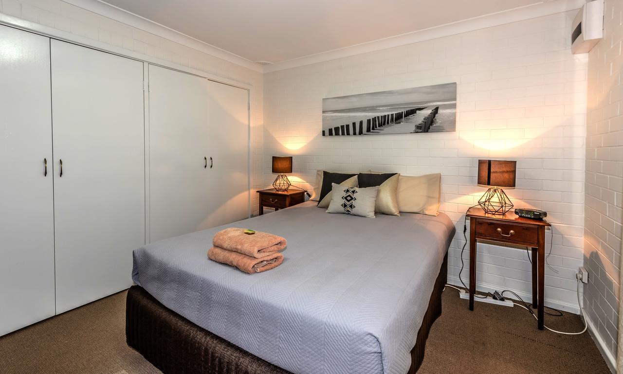 גרלדטון Intown Apartments מראה חיצוני תמונה